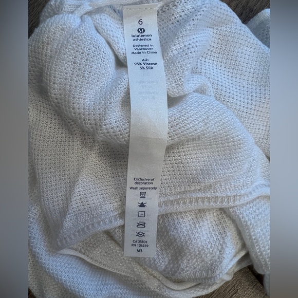 Lululemon Knit Tank Size 6 - Picture 5 of 6